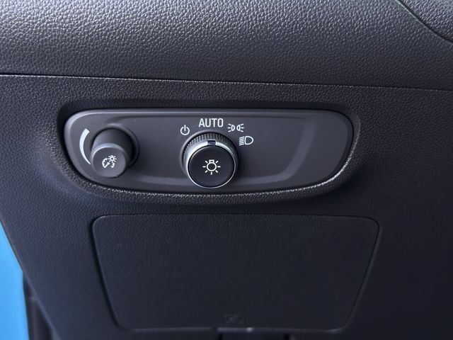 Certified 2025 Buick Encore GX Sport Touring FWD image 21