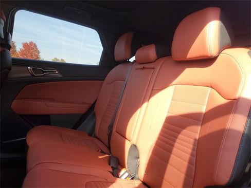 New 2026 Kia Sportage SX image 9