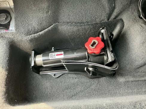 Used 2025 Chevrolet Silverado 1500 LTZ image 26