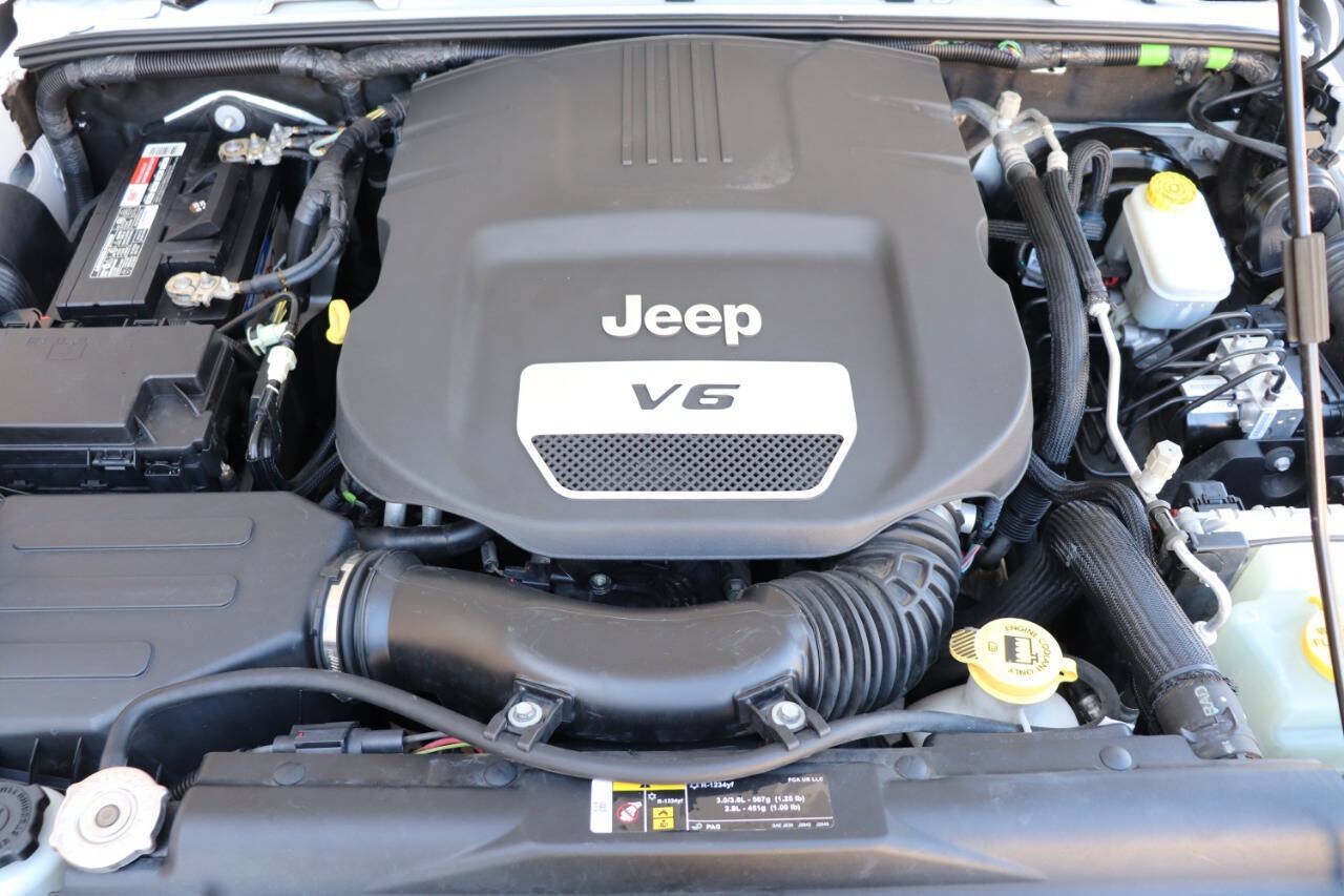 Used 2018 Jeep Wrangler Unlimited Sport S AWD/4WD image 13