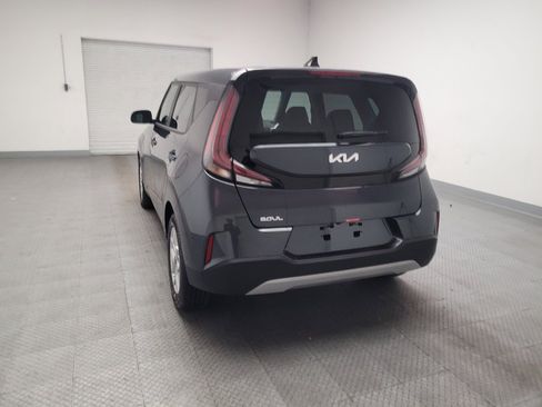 Used 2025 Kia Soul LX image 6