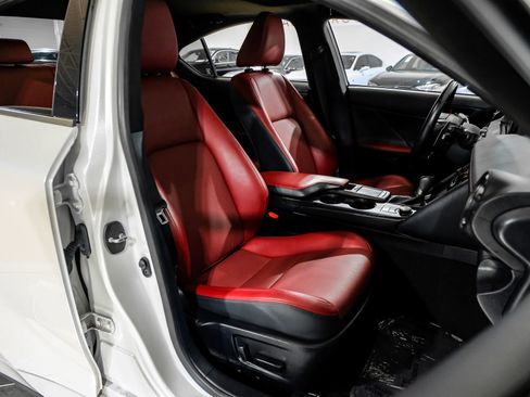 Used 2024 Lexus IS 300 w/ Comfort Package image 42