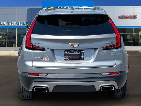Used 2023 Cadillac XT4 Premium Luxury w/ Cold Weather Package AWD/4WD image 5