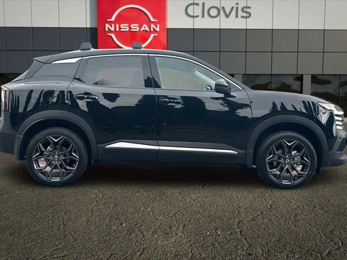 New 2026 Nissan Kicks SR image 9