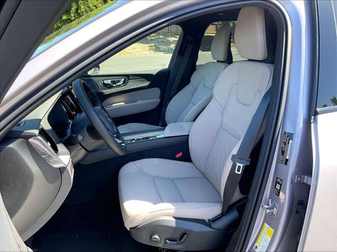New 2026 Volvo XC60 B5 Plus w/ Climate Package AWD/4WD image 11