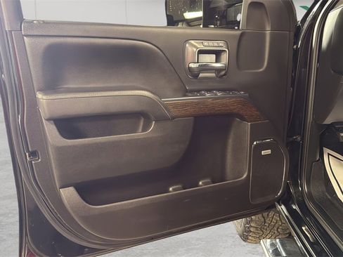 Used 2019 GMC Sierra 2500 Denali w/ Duramax Plus Package image 13