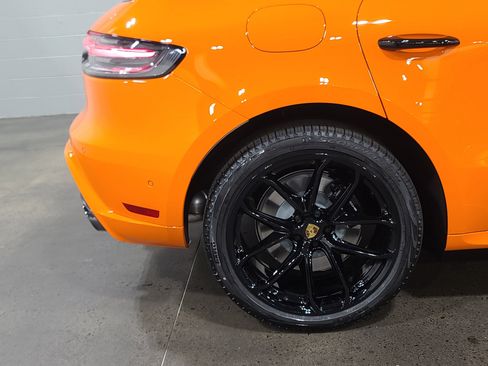 New 2026 Porsche Macan GTS image 36