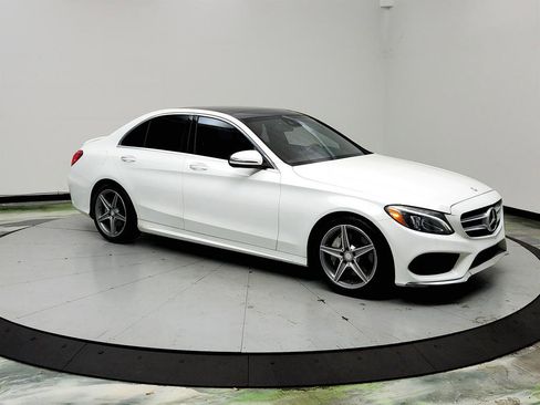 Used 2016 Mercedes-Benz C 300 Sedan image 3