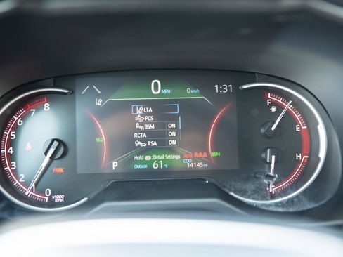 Used 2023 Toyota RAV4 XLE Premium image 6