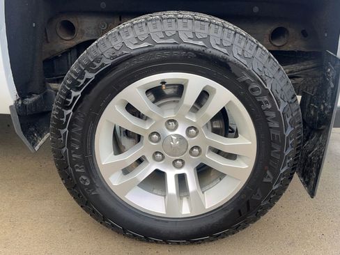 Used 2017 Chevrolet Silverado 1500 LT w/ All Star Edition image 15