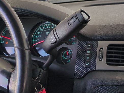 Used 2011 Chevrolet Silverado 2500 LTZ w/ LTZ Plus Package AWD/4WD image 31