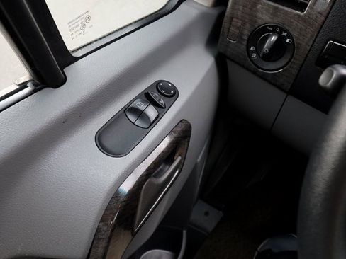 Used 2014 Mercedes-Benz Sprinter 3500 image 50