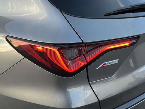 Used 2023 Acura MDX A-Spec image 10