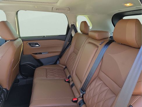 New 2026 Nissan Rogue Platinum w/ Platinum Premium Package image 10