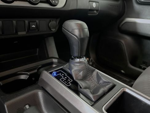 Used 2023 Toyota Tacoma SR5 w/ SR5 Appearance Package image 20