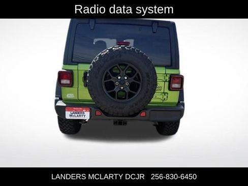 Used 2025 Jeep Wrangler Sport AWD/4WD image 9