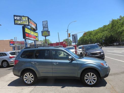 Used 2012 Subaru Forester 2.5X Limited AWD/4WD image 9
