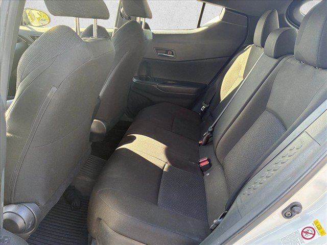 Used 2019 Toyota C-HR XLE FWD image 13