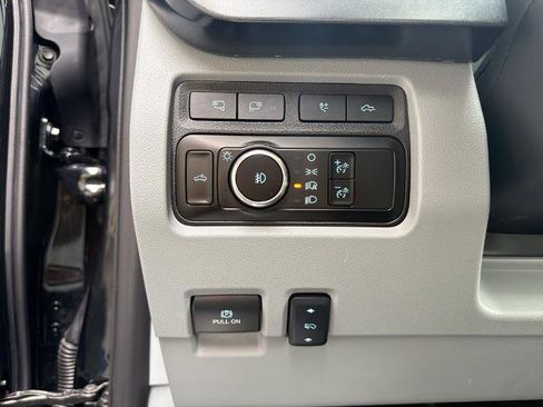 Certified 2024 Ford F350 Limited w/ FX4 Off-Road Package image 25