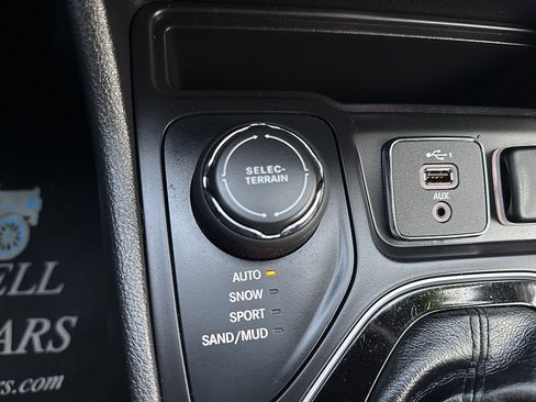 Used 2019 Jeep Cherokee Limited w/ Trailer Tow Group AWD/4WD image 63
