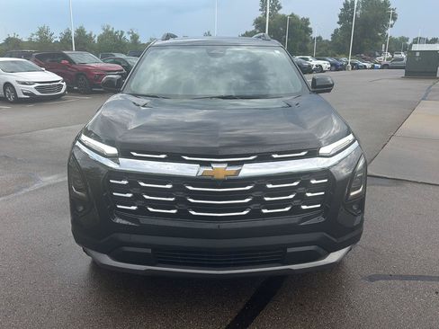 Used 2025 Chevrolet Equinox LT w/ Convenience Package II FWD image 8
