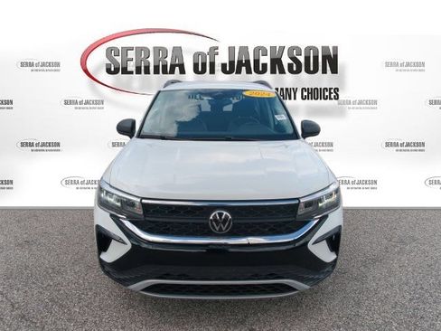 Used 2024 Volkswagen Taos S FWD image 3
