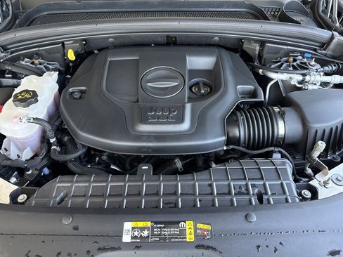 Used 2024 Jeep Grand Cherokee Overland w/ Trailer Tow Package image 33