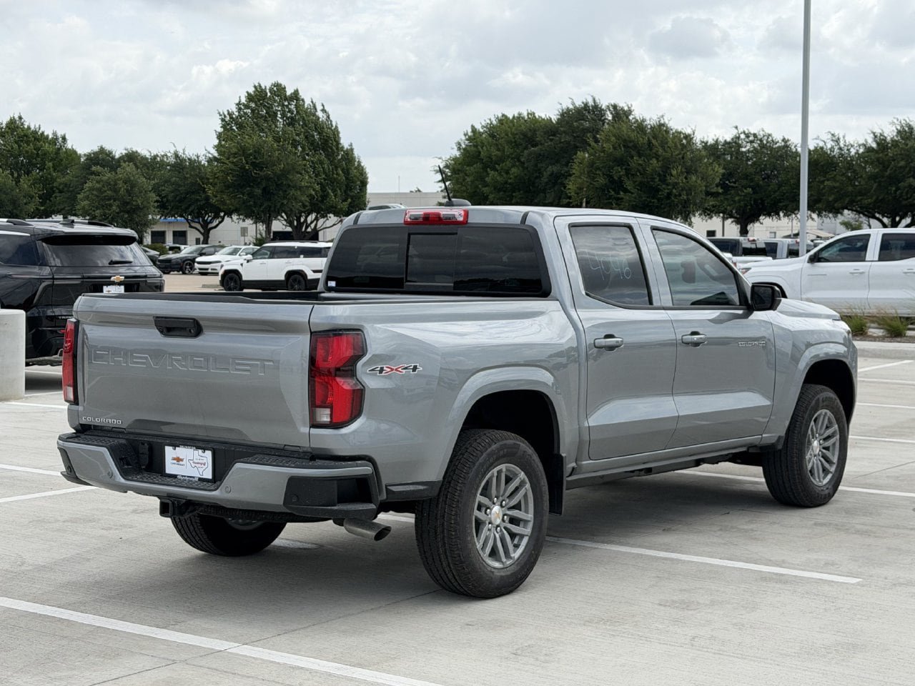 New 2026 Chevrolet Colorado LT w/ LT Convenience Package AWD/4WD image 4