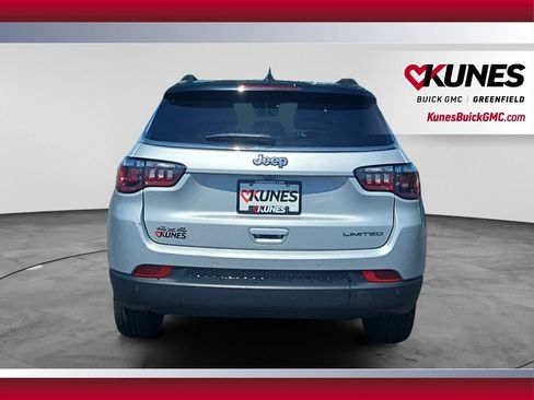 Used 2025 Jeep Compass Limited AWD/4WD image 9