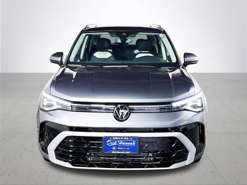 New 2025 Volkswagen Taos SEL image 3