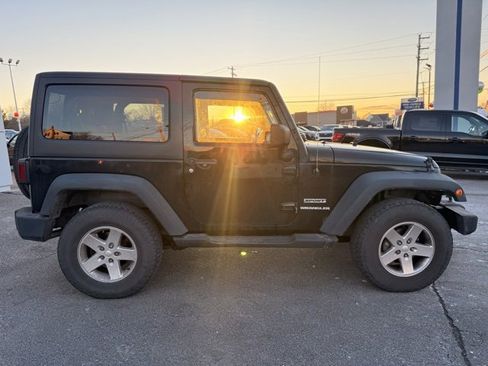 Used 2013 Jeep Wrangler Sport image 5