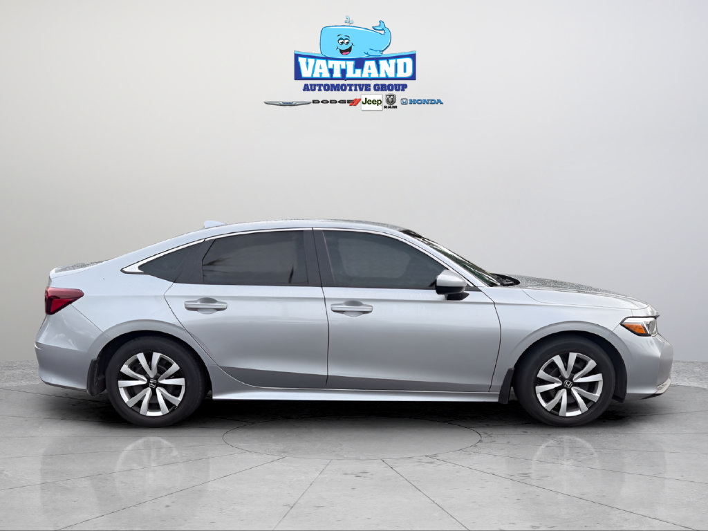 Used 2025 Honda Civic LX image 5