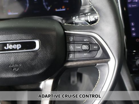 Used 2024 Jeep Grand Cherokee L Limited w/ Luxury Tech Group II image 5