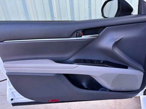 Used 2023 Toyota Camry LE image 12