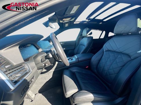 Used 2023 BMW X6 M50i w/ Executive Package image 29
