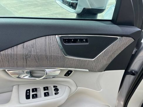 Used 2023 Volvo XC90 B6 Plus w/ Protection Package Premier AWD/4WD image 14