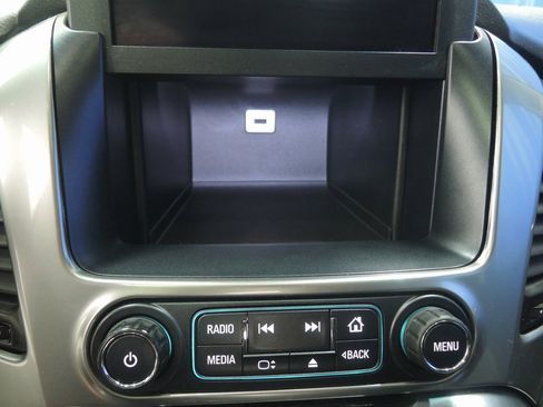 Used 2018 Chevrolet Tahoe LT image 20