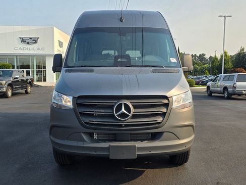 New 2026 Mercedes-Benz Sprinter 2500 image 9