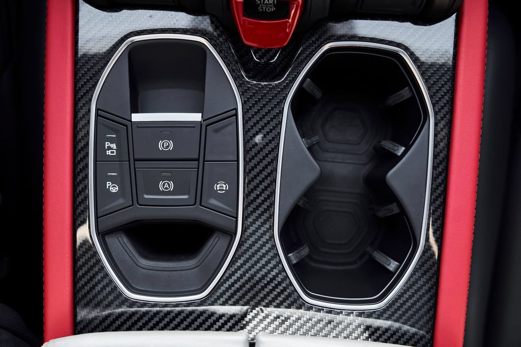 Used 2025 Lamborghini Urus SE AWD/4WD image 65