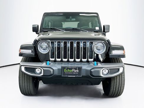 Used 2022 Jeep Wrangler Sahara w/ Cold Weather Group image 2