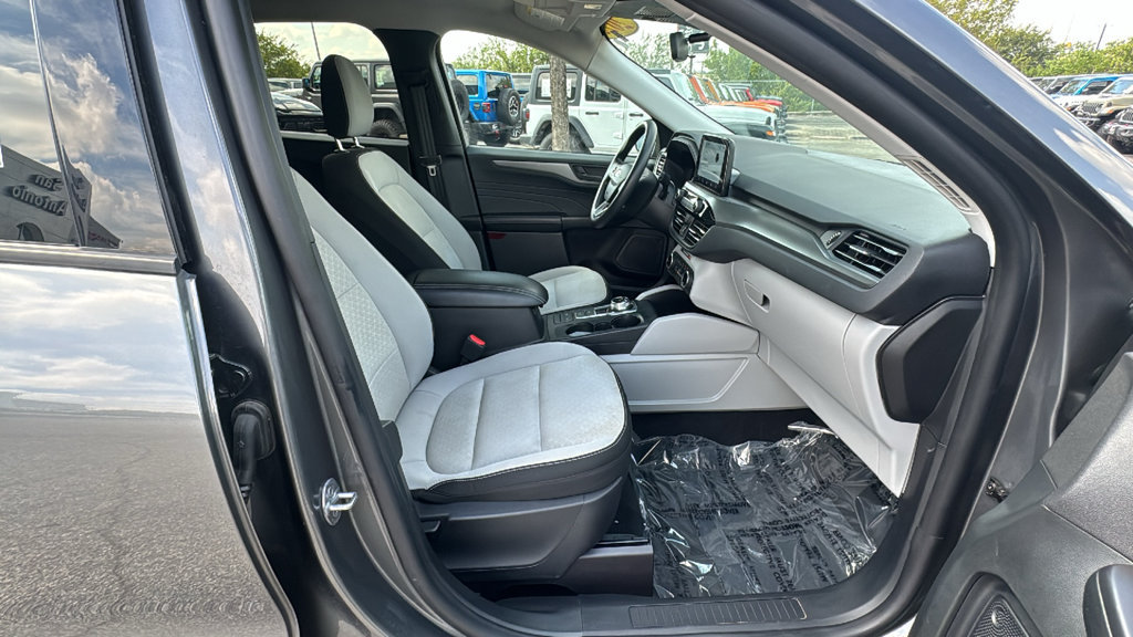 Used 2025 Ford Escape Active FWD image 23