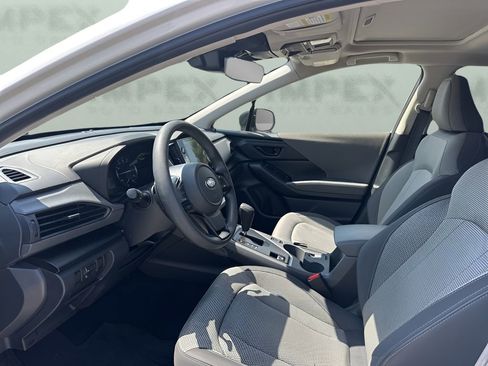 Used 2024 Subaru Crosstrek 2.0i Premium image 9