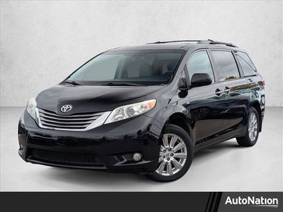 Used 2017 Toyota Sienna XLE Premium