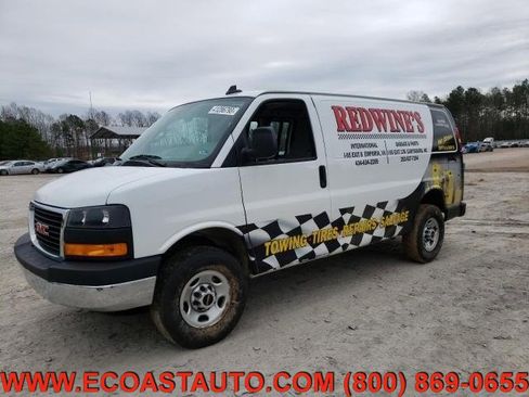 Used 2021 GMC Savana 2500 w/ Driver Convenience Package image 3