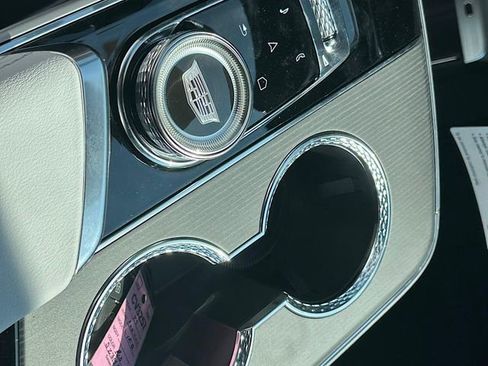 New 2025 Cadillac Lyriq Luxury image 17