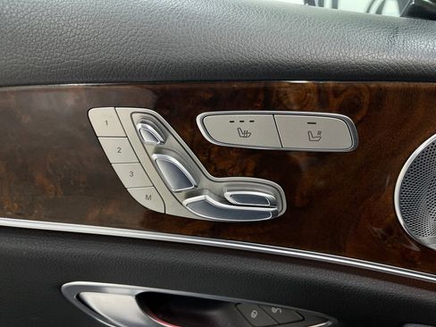 Used 2018 Mercedes-Benz E 300 4MATIC image 18