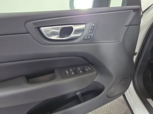 Certified 2023 Volvo XC60 B5 Plus w/ Protection Package Premier image 19