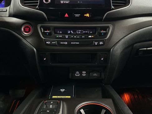 Used 2024 Honda Passport TrailSport image 24