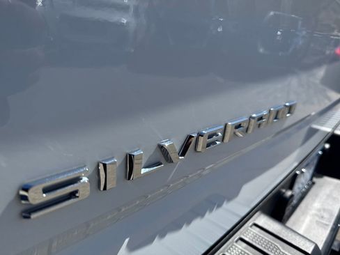 Used 2024 Chevrolet Silverado 1500 Custom Trail Boss image 45