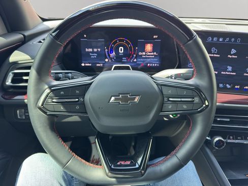 Used 2024 Chevrolet Traverse RS w/ LPO, Floor Liner Package AWD/4WD image 24